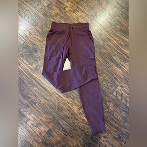 Lululemon Ready to Rulu Classic Fit High-Rise Jogger - Maroon
